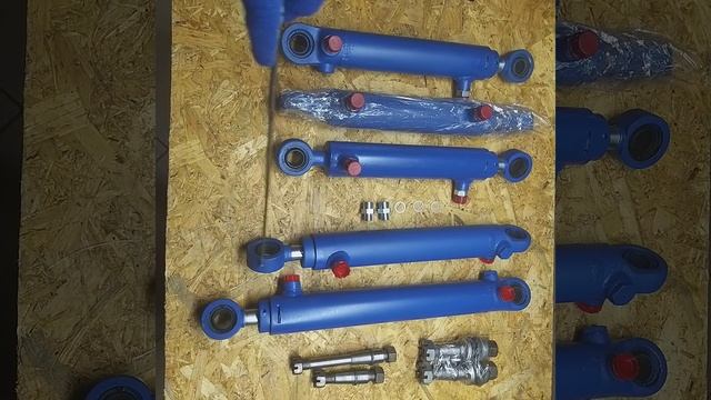 Гидроцилиндр рулевой Цс50-25-20 Мтз, Юмз и их разновидности. выход штока 200, 250 и 320мм смотреть онлайн