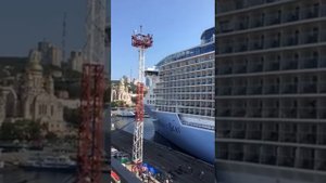 Круизный лайнер Spectrum of the Seas во Владивостоке