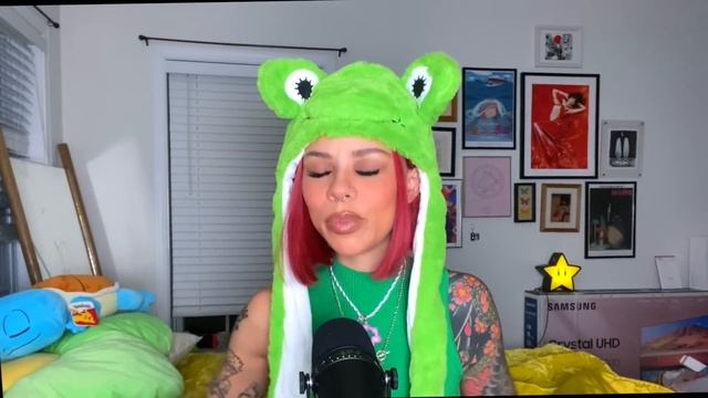 The Secret World of Brand Trips смотреть онлайн