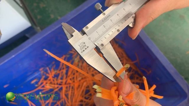 Промышленная овощерезка, нарезка моркови по-корейски Vega Carrot Shredder 500 | Тест оборудования