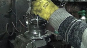 Mazda Premacy замена ступичного подшипника часть 4