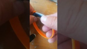 как отремонтировать ремешок на фитнес браслете своими реками.