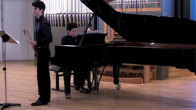 Vítor Diniz and Wataru Yoshida play Poulenc Sonate (part 1) смотреть онлайн