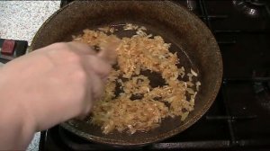 Бефстроганов из куриной грудки .