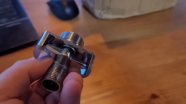 Эксцентрик для смесителей с регулируемым углом.