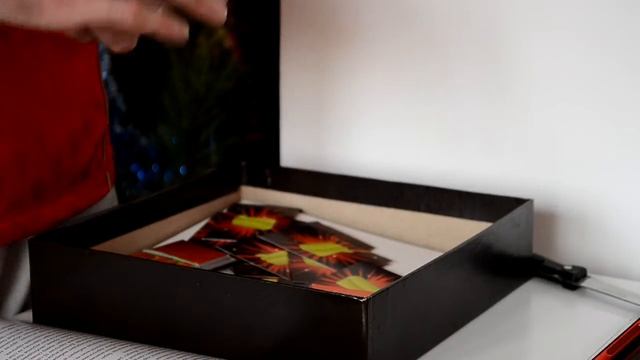 Распаковка и обзор настольной игры Объясни слово смотреть онлайн