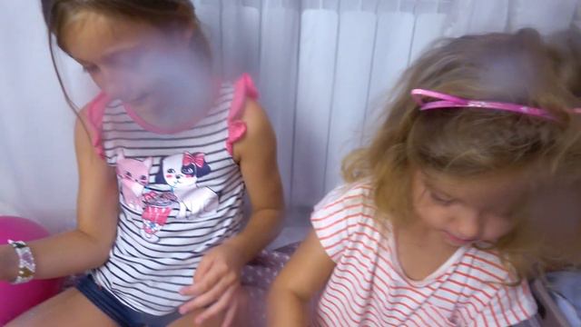Ева решила повторить Челлендж от Family Box - Челлендж шарик слайм 👍🎈🎈🎈 смотреть онлайн