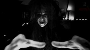 СТРАШНАЯ БАБКА В ПОДЪЕЗДЕ. Страшные истории на ночь. Страшилки на ночь