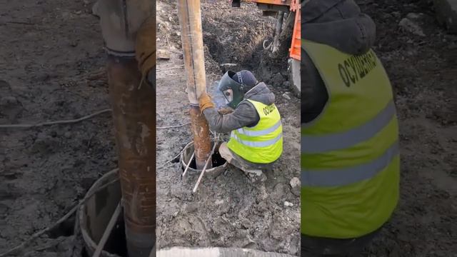 🏭Сварное соединение звеньев фильтровой колонны водопонизительной скважины 🔥