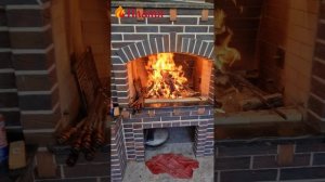 Шашлык на даче дрова или уголь готовим на кирпичном мангале