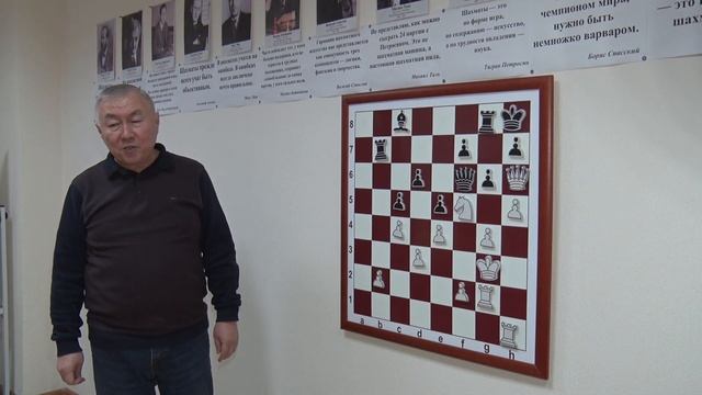 Приходите в наш кружок, будем играть в шахматы! смотреть онлайн