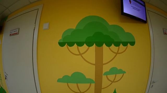 Как сделать роспись по трафарету? | Как сделать трафарет?| Роспись стен в поликлинике "Будь Здоров" смотреть онлайн