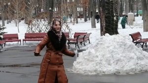 Девушка мечты Танцы в парке Горького Харьков Февраль 2022