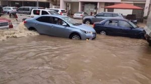 INALILLAH?SEDIH KELUARGA @UmiiGillby KENA DAMPAK BANJIR BANDANG DI JEDDAH KAMIS 24 NOVEMBER 2022