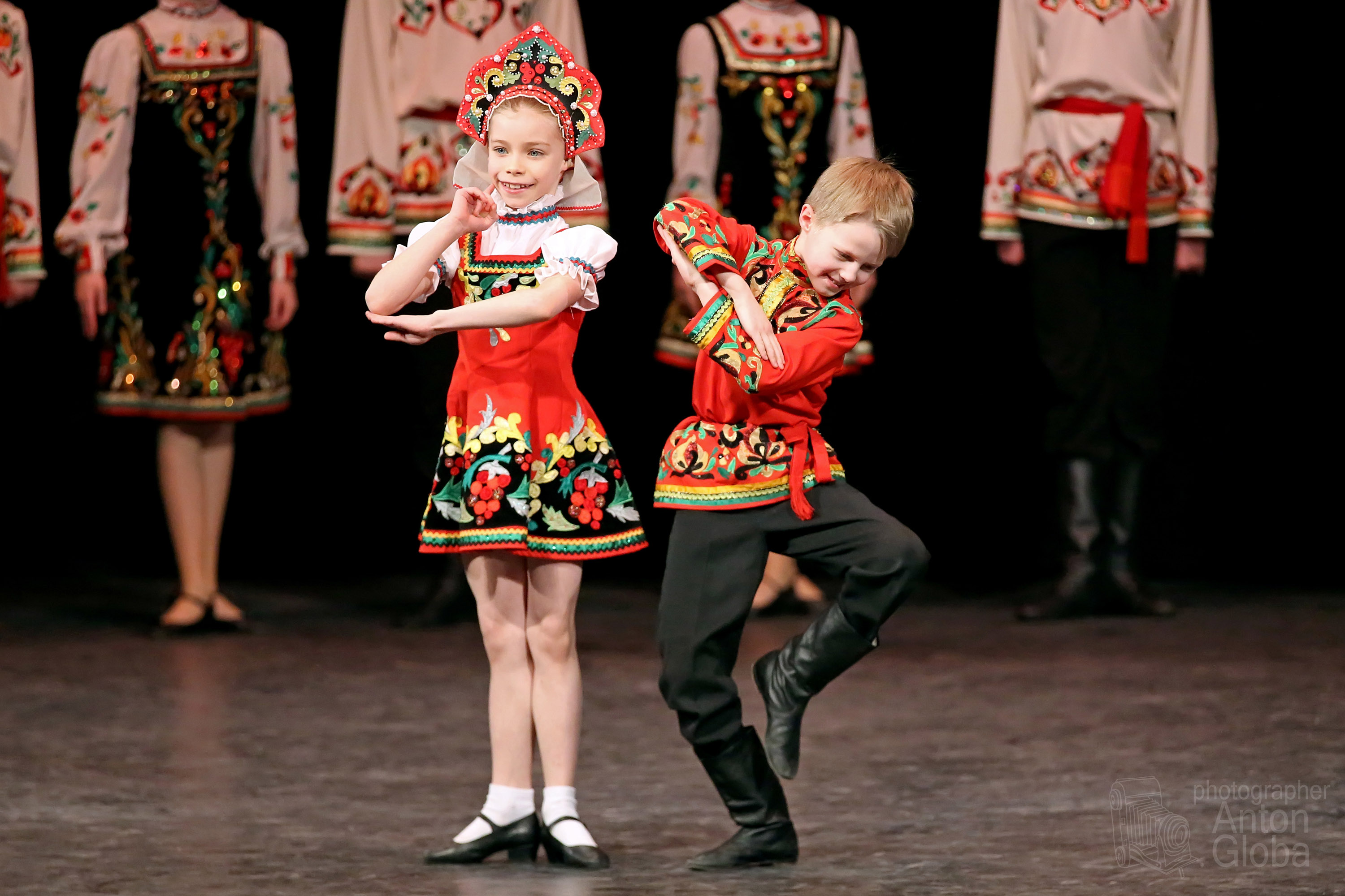 "Калинка", ансамбль "Калинка". "Kalinka", ensemble "Kalinka".