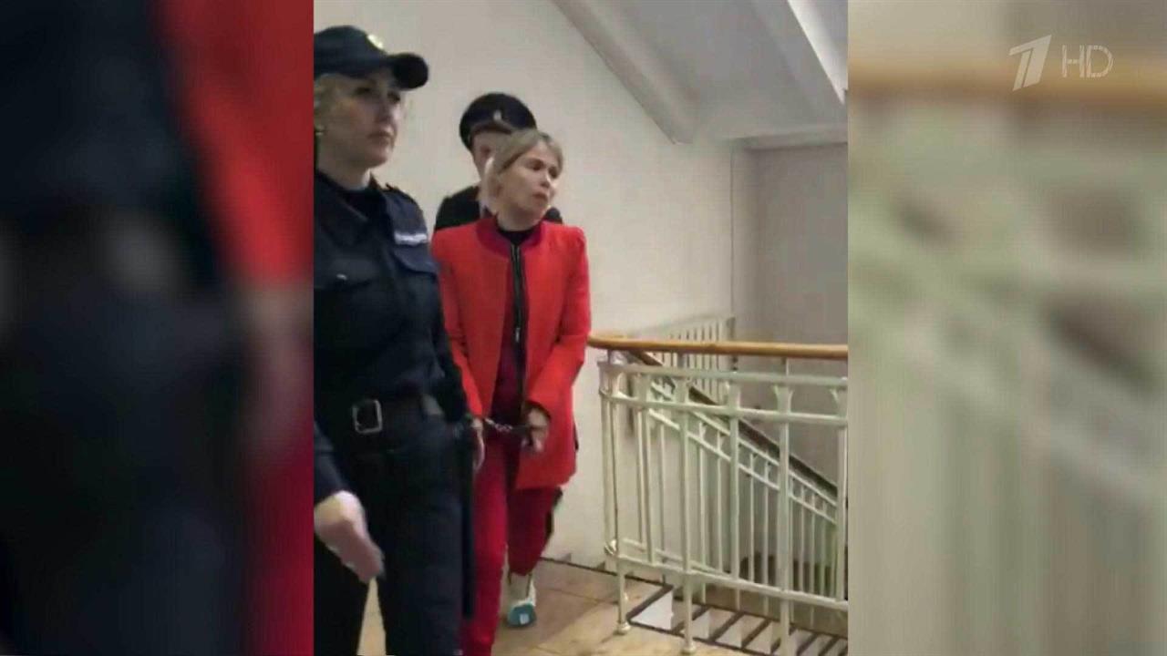 На Кубани секретарей приемной комиссии подозревают в торговле дипломами