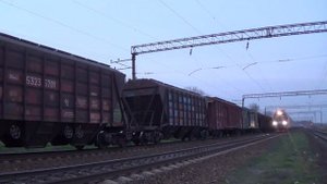 Электровоз ЭП1М708 со скорым поездом 034 Москва Владикавказ