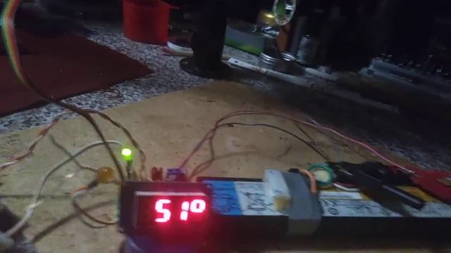 "Цифровой термометр-термостат на PIC16628A и модуле MAX6675 для духовки" смотреть онлайн