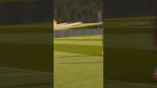 ALEX OXLADE-CHAMBERLAIN STILL GOT SKILLS AND PUTS IT TOP BINS!! 🥅