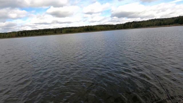 Осень, лодка и джиг - открываем охоту за щукой! смотреть онлайн