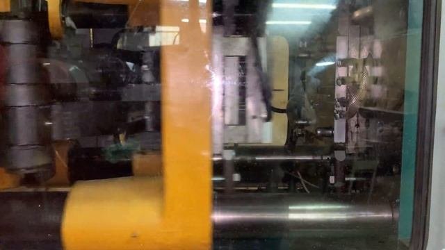 Изготовление изделия методом литья под давлением.