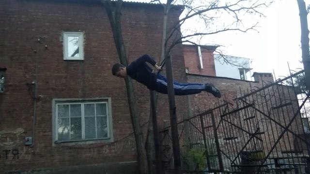 Горизонтальный упор под турником/ Stayfit воркаут тренер смотреть онлайн