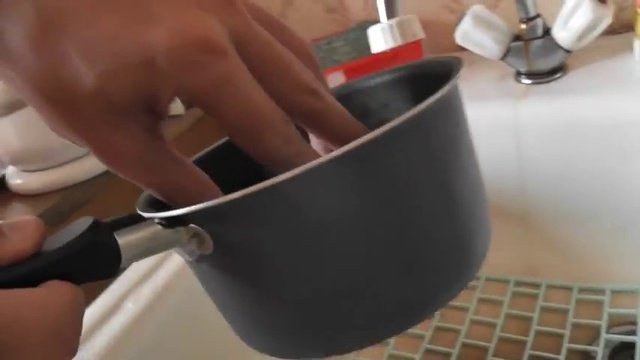 Как варить яйца всмятку
