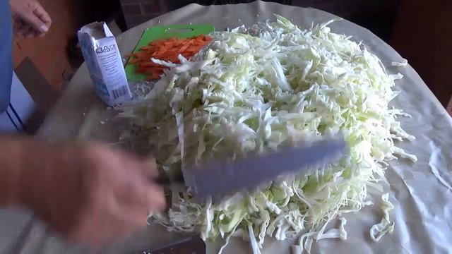 Все секреты квашения капусты. Всегда удачная и хрустящая смотреть онлайн