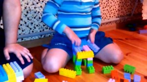 Красивая собачка из конструктора .