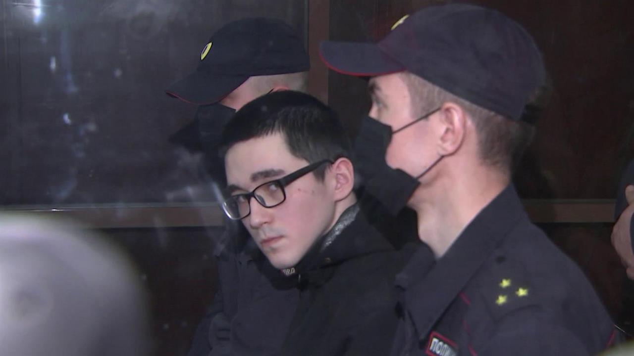 К пожизненному заключению приговорен Ильназ Галявиев, устроивший стрельбу в казанской гимназии