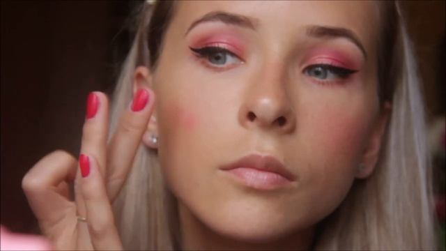 Румяна в стике INFAILLIBLE от L'Oreal Paris смотреть онлайн