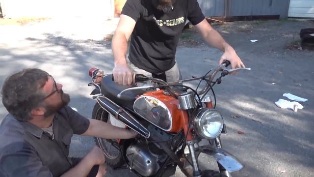 I Bought a 50 year old NEW Motorcycle to Ride Home смотреть онлайн