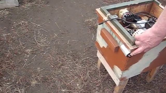 Понижающий трансформатор для электроподревателей. Transformer for electric heating in the hive смотреть онлайн