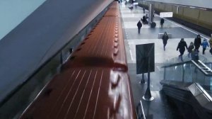 Московское метро.Станция Шипиловская.Прибытие номерного 81-717/714 в окрасе московский транспорт