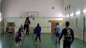 Пол потолок ⚡ #132 | Нападающий удар в волейболе #shorts