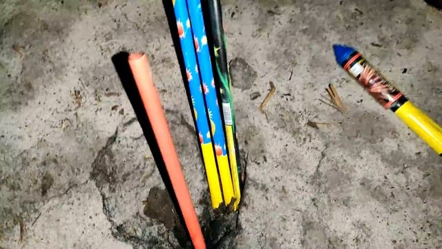 ✅?Обзор и тестирование ФЕЙЕРВЕРКОВ и прочей ПИРОТЕХНИКИ?Взрываем Петарды и салюты?Запустил Ракеты ч смотреть онлайн