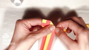 Закладка для книги из бумажных лент