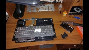 Ремонт ноутбука Acer. Выключактся ноутбук. Замена впаеной клавиатуры на Aspire 3.