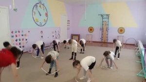 "С веревочкой". Комплекс № 10 утренней гимнастики в старшей группе (5 - 6 лет)