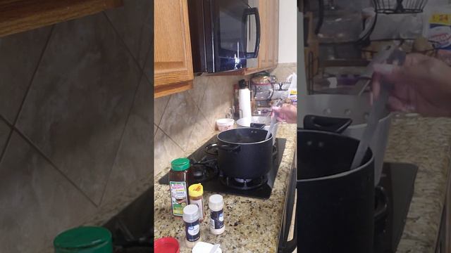 NOLA Style Creamy Red Beans & Rice! #camellia смотреть онлайн