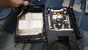 PS2 FAT SCPH 50008 # ЧАСТИЧНЫЙ РАЗБОР # УСТРАНЯЮ ХРУСТ И ЩЕЛЧКИ ПРИВОДА