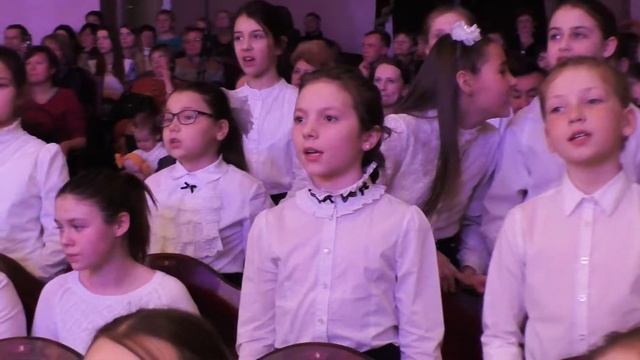 Хор "Мелодия" ЖДШИ №1 и Большой детский хор им. В.Попова. "Солнечный круг". смотреть онлайн