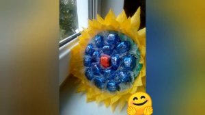 Подсолнух из конфет