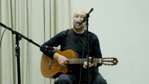 Стукнул по карману не звенит...