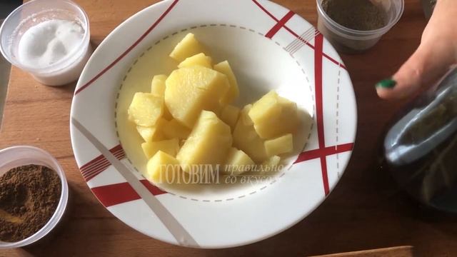 Куриная грудка  запеченная в медовой глазури в духовке с картофелем. Как запечь куриное филе.