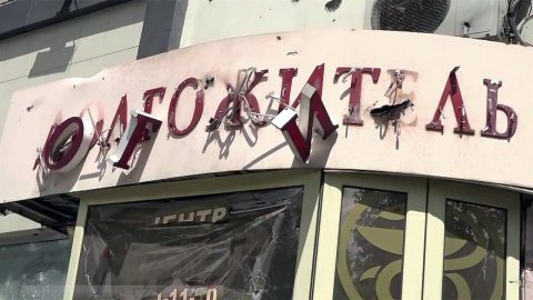 Украинские националисты ведут ожесточенный обстрел мирных кварталов Донецка