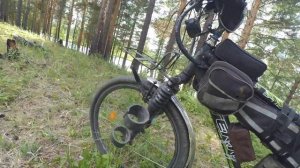 Крепление бутылки на вилку велосипеда