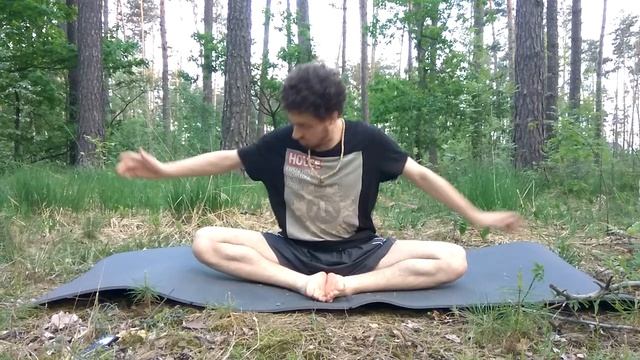 23.05 - Как сесть в позу Лотоса и сидеть в ней без травмирования коленей смотреть онлайн