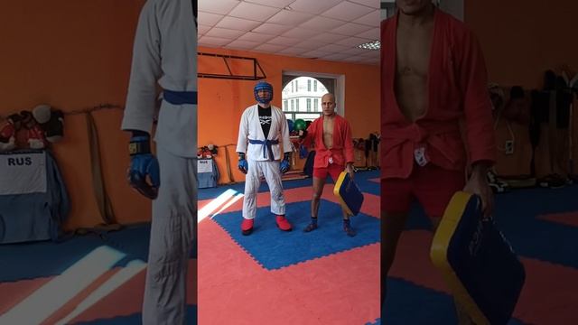 МАСТЕР АРБ vs МАСТЕР САМБО! У КОГО УДАР ЖЁСТЧЕ!? смотреть онлайн