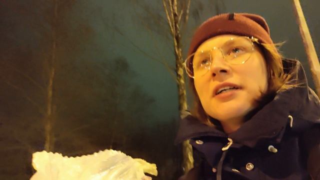 Как Лерка увезла ГОТОВЫЕ ИГРУШКИ в Россию, УПАКОВАЛА и привезла НОВУЮ ПРЯЖУ в Финляндию / Влог №1 смотреть онлайн